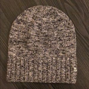 Lululemon Ponytail hole beanie
